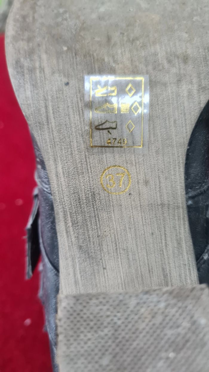 Bottine Noir sangle boucle T 37 - photo numéro 5