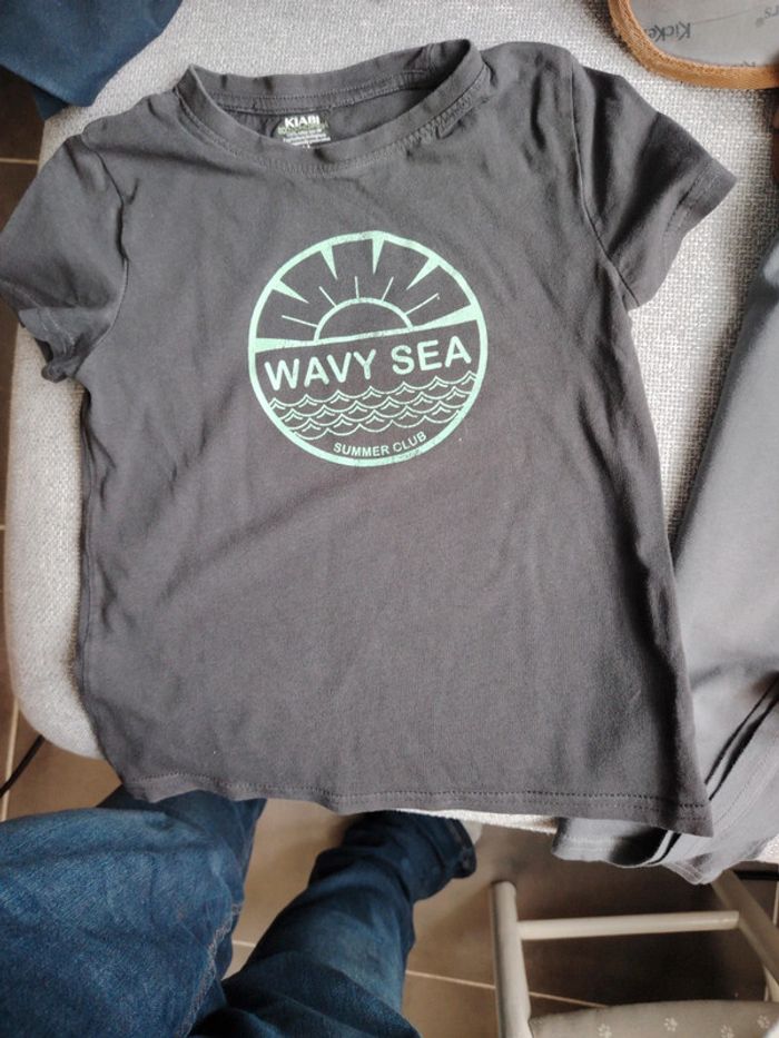 Lot 3 t-shirts kiabi 6 ans - photo numéro 3