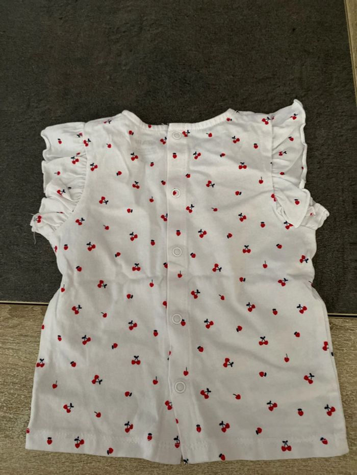 t-shirt kiabi 6 mois comme neuf - photo numéro 3