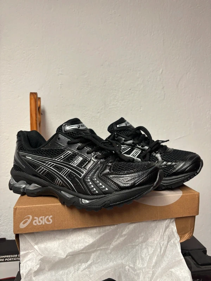 Asics Gel Kayano 14 Taille 39.5