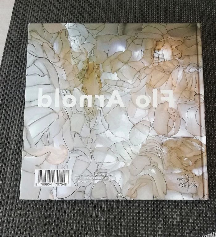 Flo Arnold, Papiers d'identité - photo numéro 2