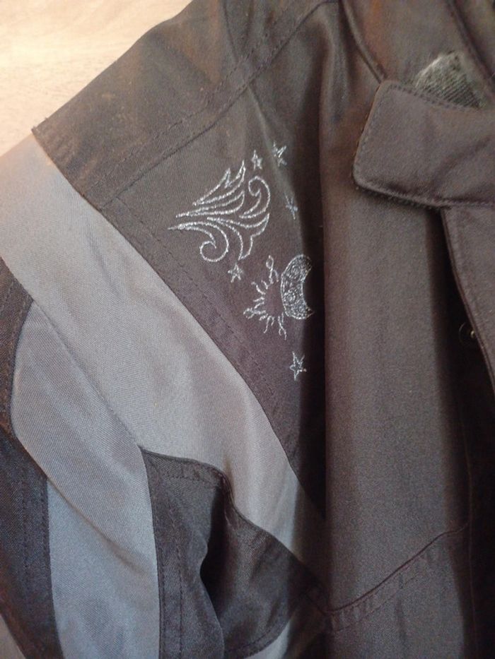 Veste de moto femme taille 38/40 ixon excellent état très peu porte - photo numéro 7