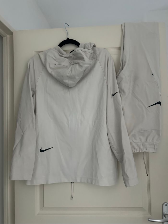 Veste nike tech fleece Alice in borderland felpa chishiya hoodie - photo numéro 8