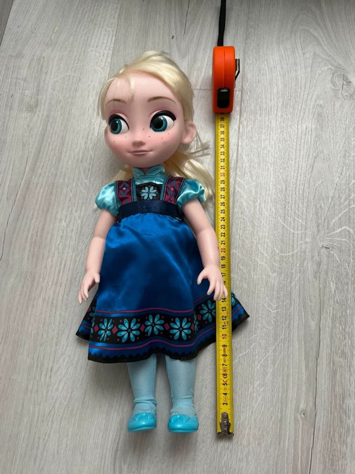 Poupée Elsa la reine des neiges  Disney