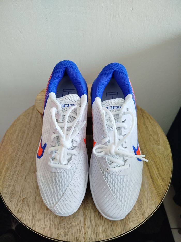 Baskets Nike T 40 - photo numéro 2