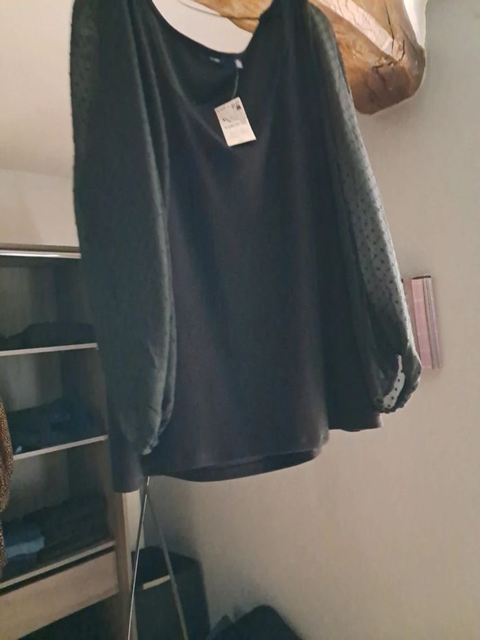 Tunique manches transparentes neuve