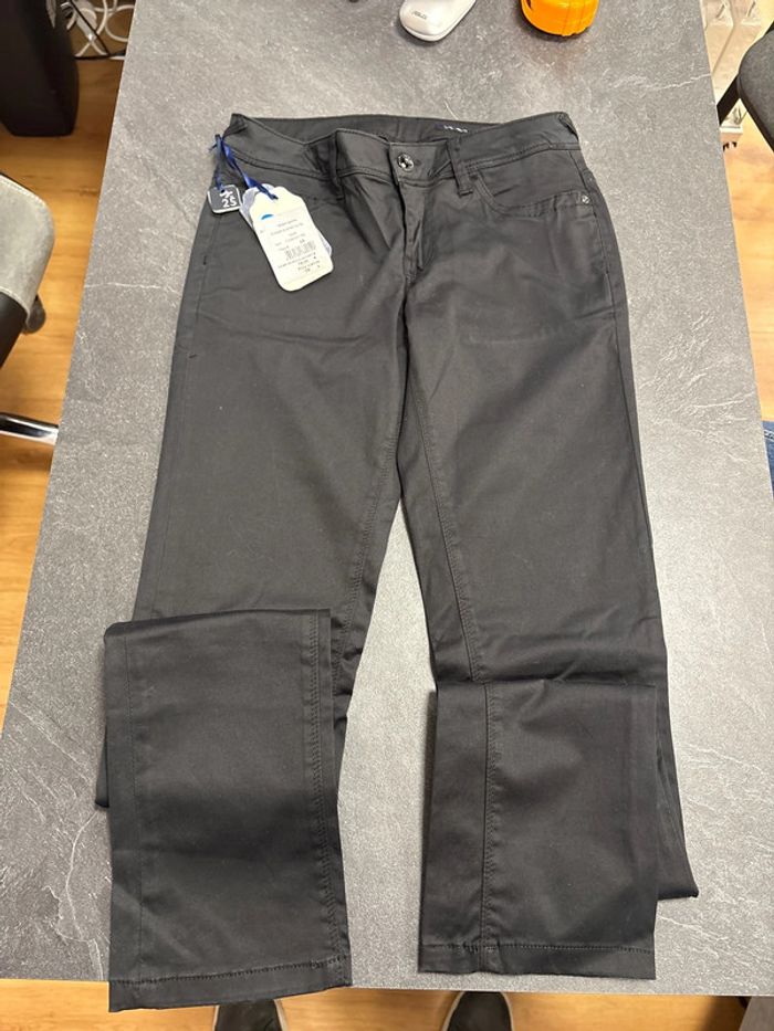 Jeans pour femme Teddy Smith slim satin noir taille 34