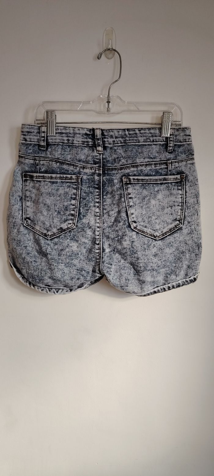 Short en jean délavé Denim Co. taille 36 – boutons apparents – 5 poches - photo numéro 3