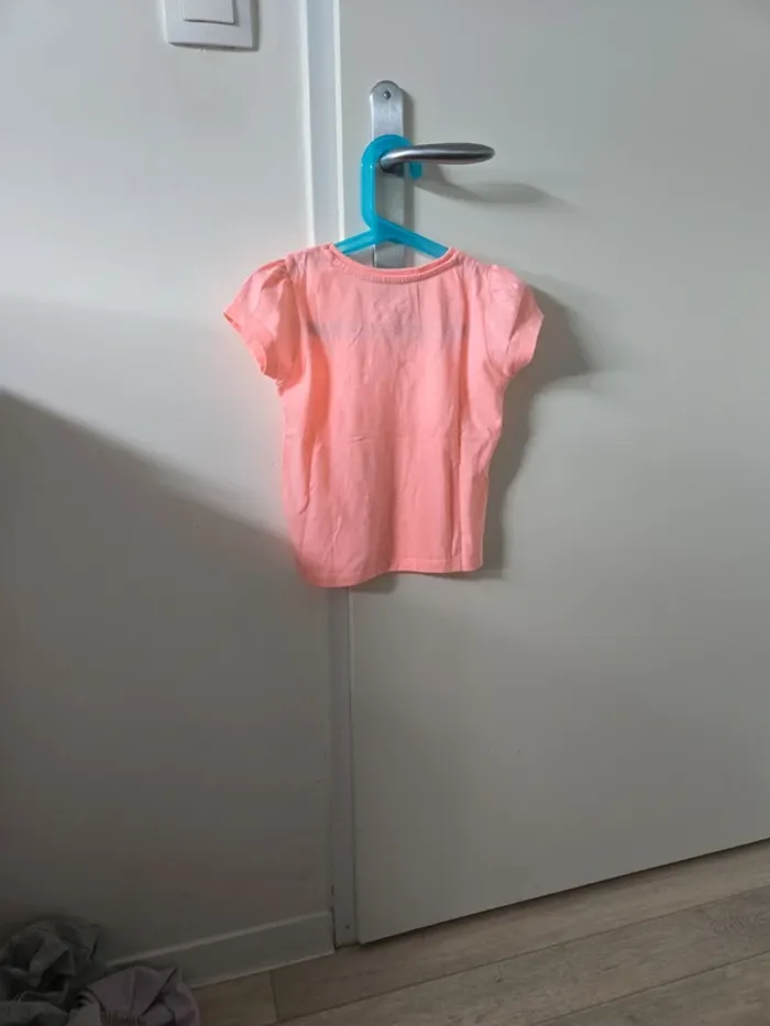 T-shirt taille 24/36mois - photo numéro 2