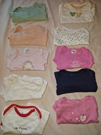 Lot bodies fille 👧