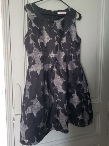 Robe manches courtes 