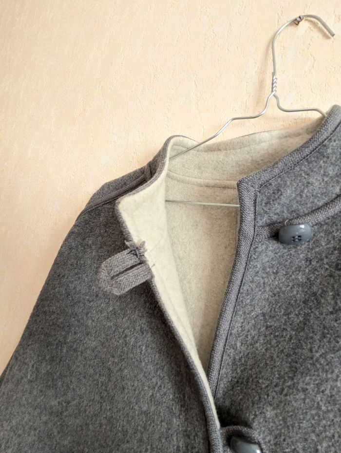 Cape en laine feutrée grise Roca Paris  – Made in France - photo numéro 9