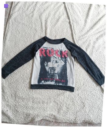 T-shirt ROCK manches longues – style grunge graphique