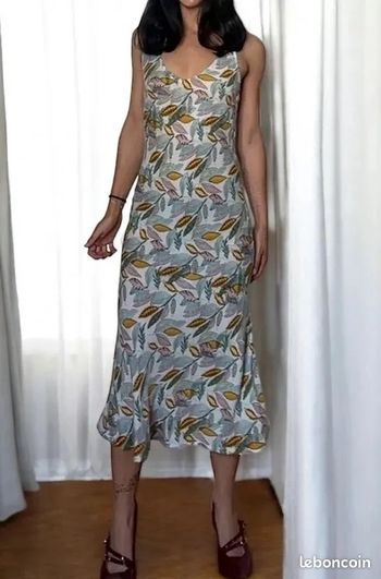 Magnifique robe fleurie coupe sirène XS