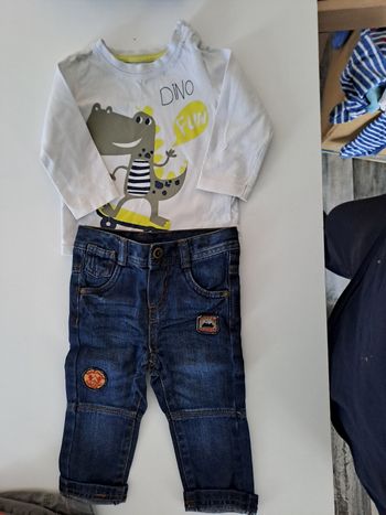 Ensemble jean + t-shirt à manche longue