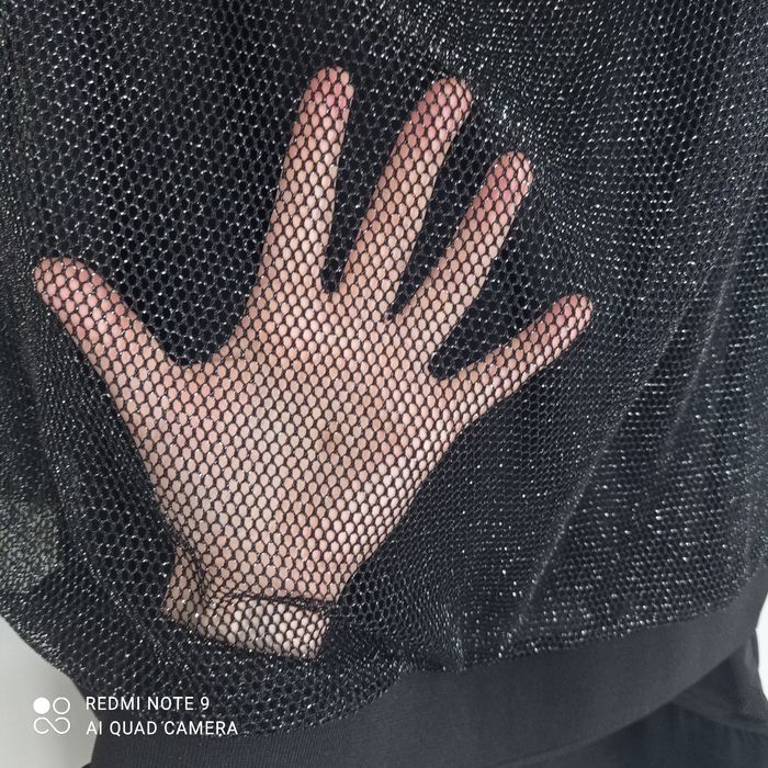 Robe noire résille t40 - photo numéro 6