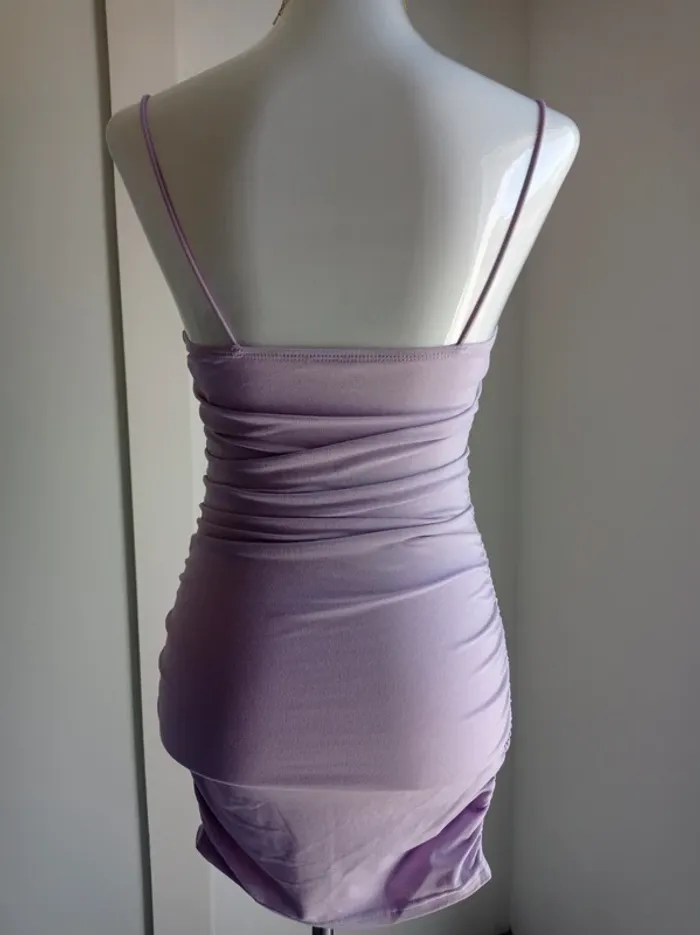 Magnifique robe d'été moulante fines bretelles violet lavande lilas avec fronces T.XS Shein - photo numéro 2