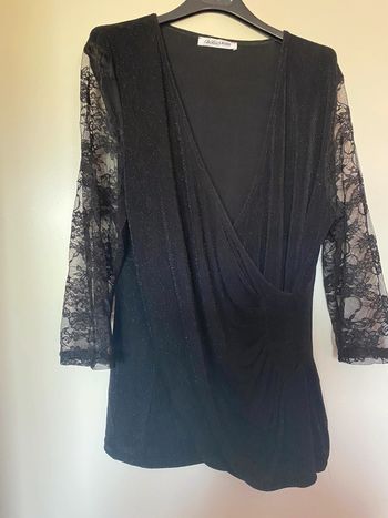 Vêtement fête Noël Haut noir pailleté cache cœur Christine Laure