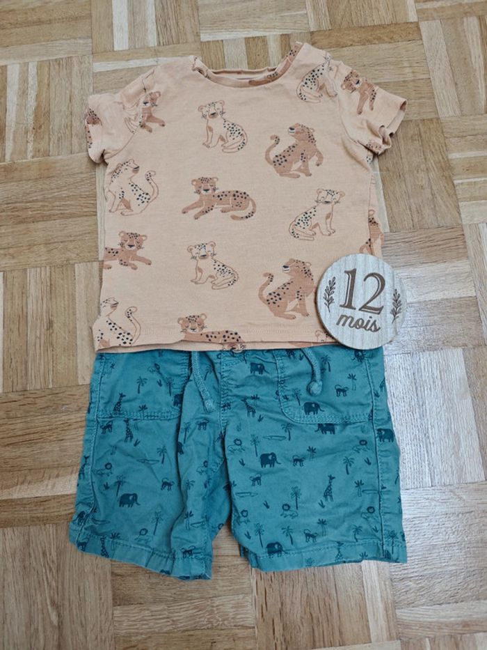 Ensemble 12 mois c&a et tape a l'oeil