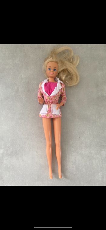 Barbie blonde