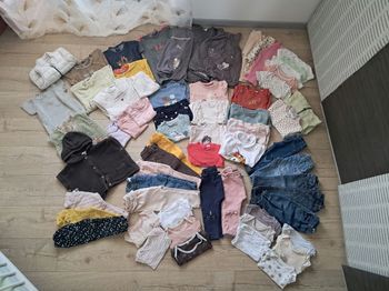 Lot vêtements bébé fille 18 24 mois prix negociable