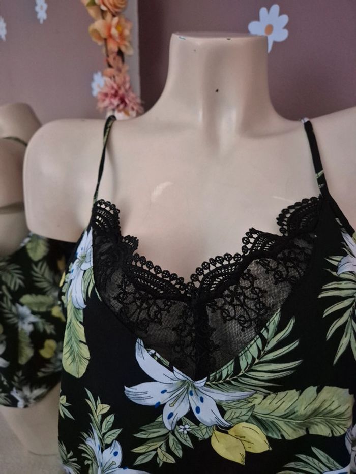 Débardeur fleuri Taille L - photo numéro 2
