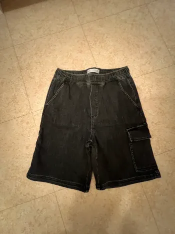Short, jean pour enfants taille 13 /14 ans