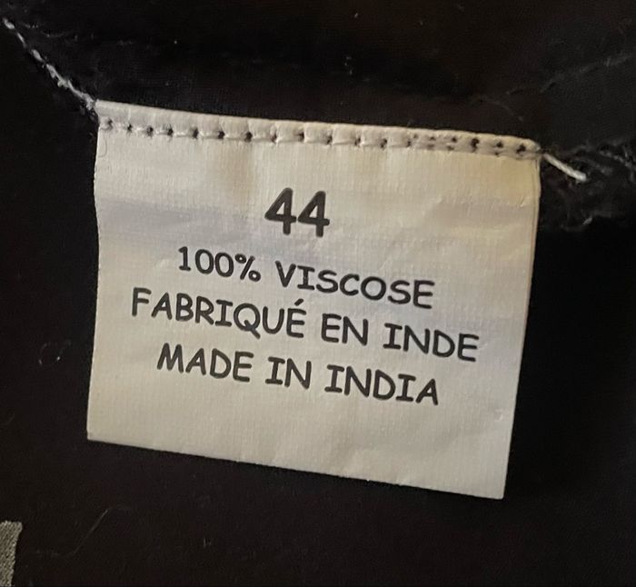 Chemisier noir avec roses »Fashion Private Company »manches longues - photo numéro 7