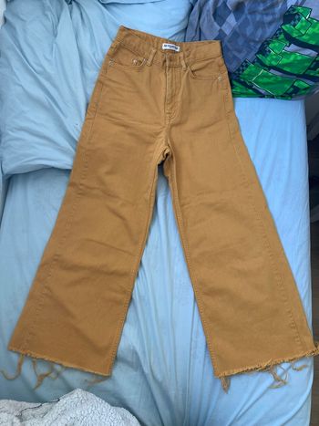 Jean moutarde evasé taille 32 