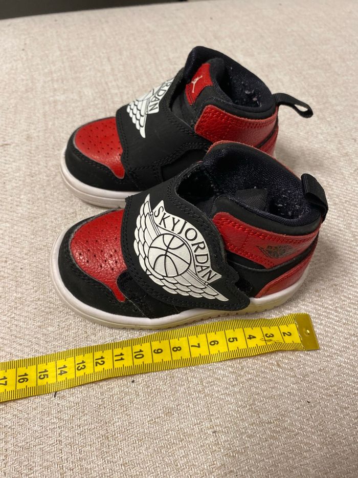 3 paires chaussures / baskets / babouche - photo numéro 2