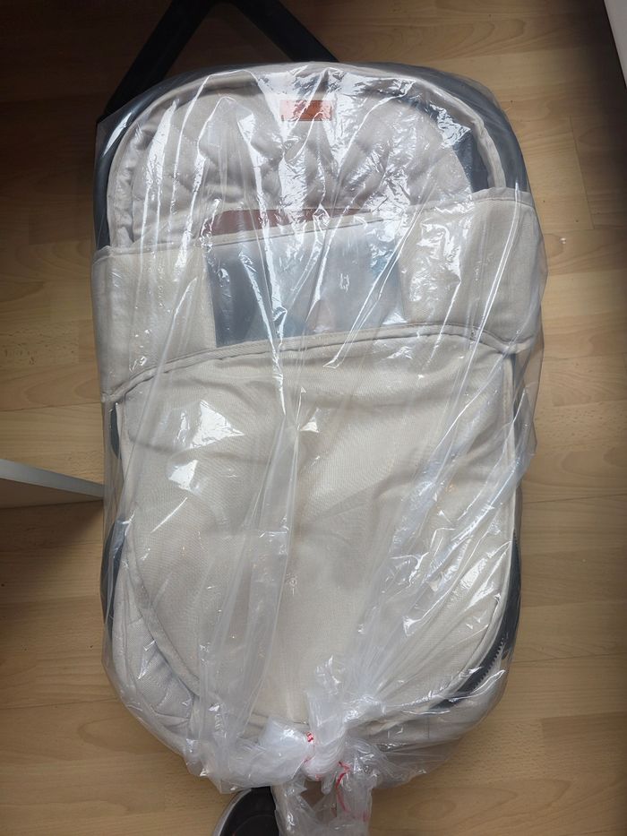 Pousette - photo numéro 3