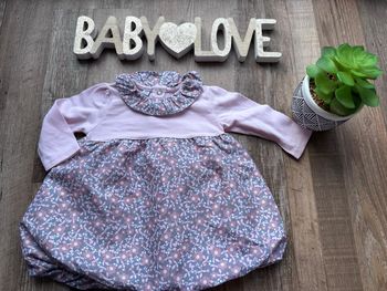 - Robe   - 6 mois - Très bon état