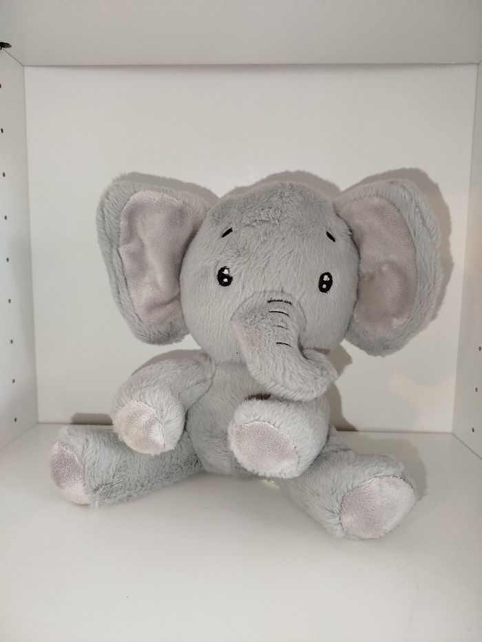 Peluche éléphant