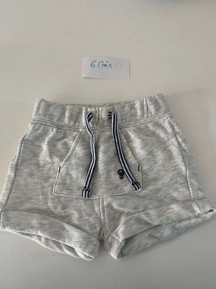 Short t 6 mois obaibi