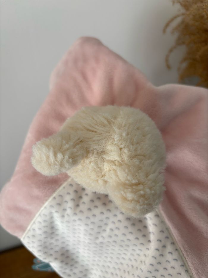 Doudou lama rose blanc Noukies - photo numéro 5