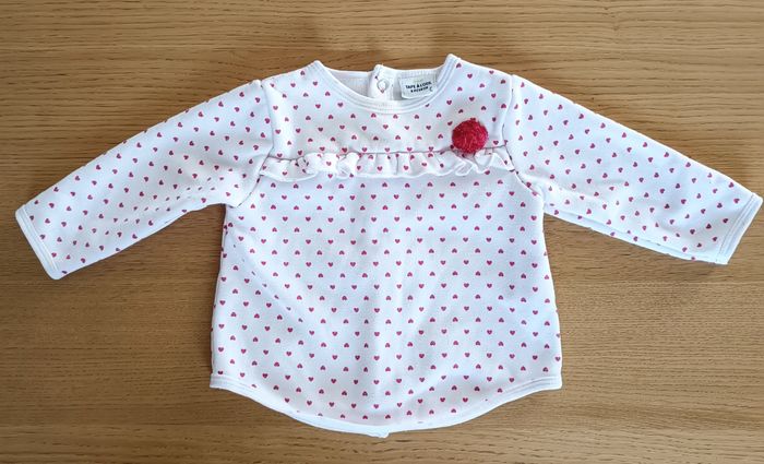 LOT : 1 pantalon + 3 gilets + 1 pull = 5 vêtements 6 mois 63-69 cm fille - photo numéro 6