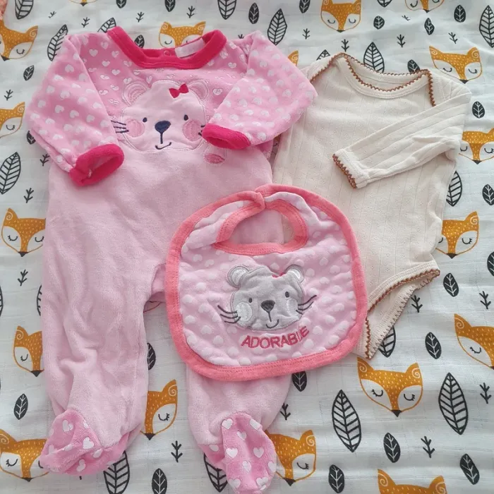 Lot vêtements fille 3/6 mois