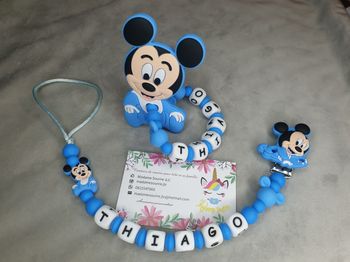 Attache tétine + Hochet Mickey