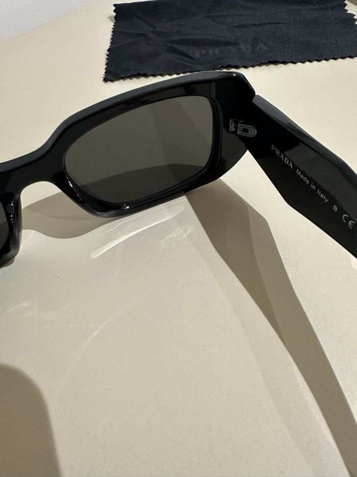 Lunettes Prada - photo numéro 3