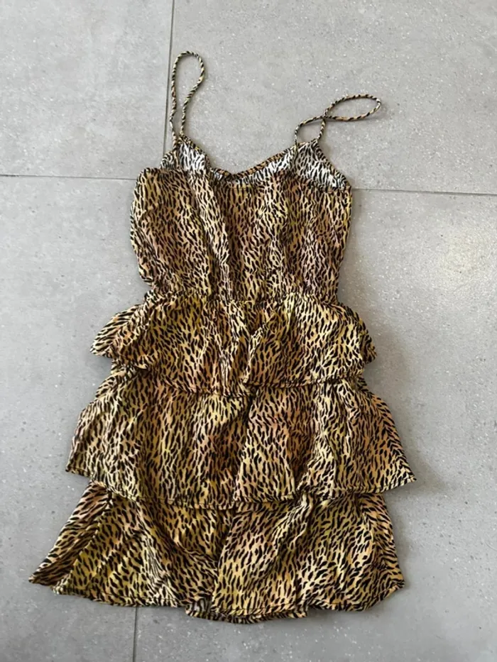 Robe Motel taille XS, très bon état - photo numéro 3