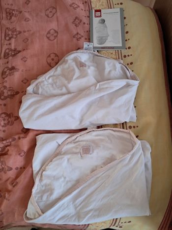 Lot de 2 couvertures d emmaillotage fille