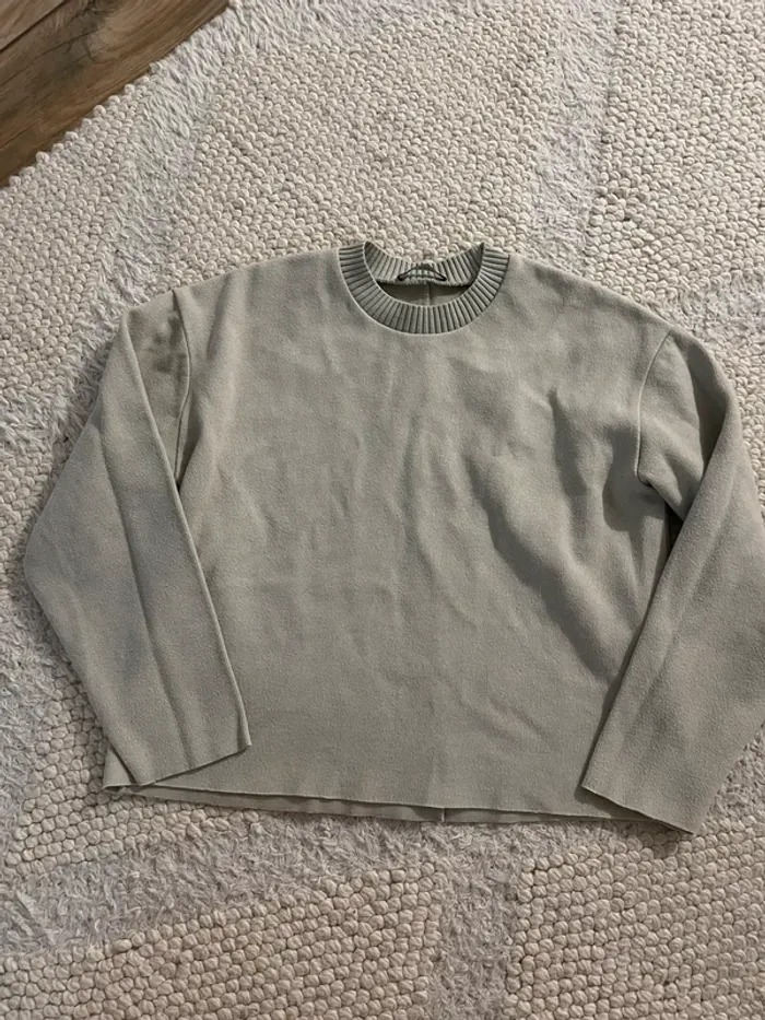 Pull Zara