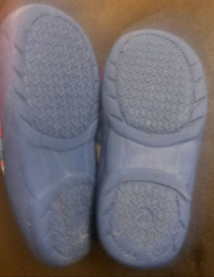 Chaussons »Oui-Oui »rouges et bleus - photo numéro 7
