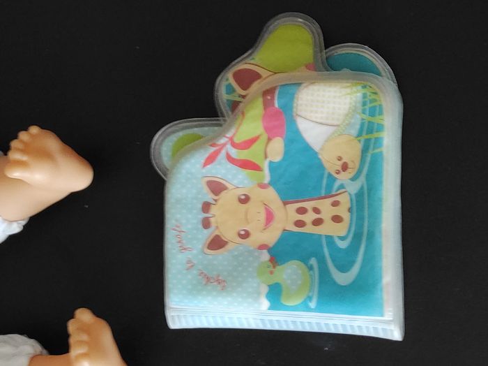 Livre de bain bébé – Sophie la Girafe - photo numéro 2