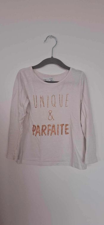 T-shirt blanc "Unique & Parfaite" - LH - Taille 5/6 ans