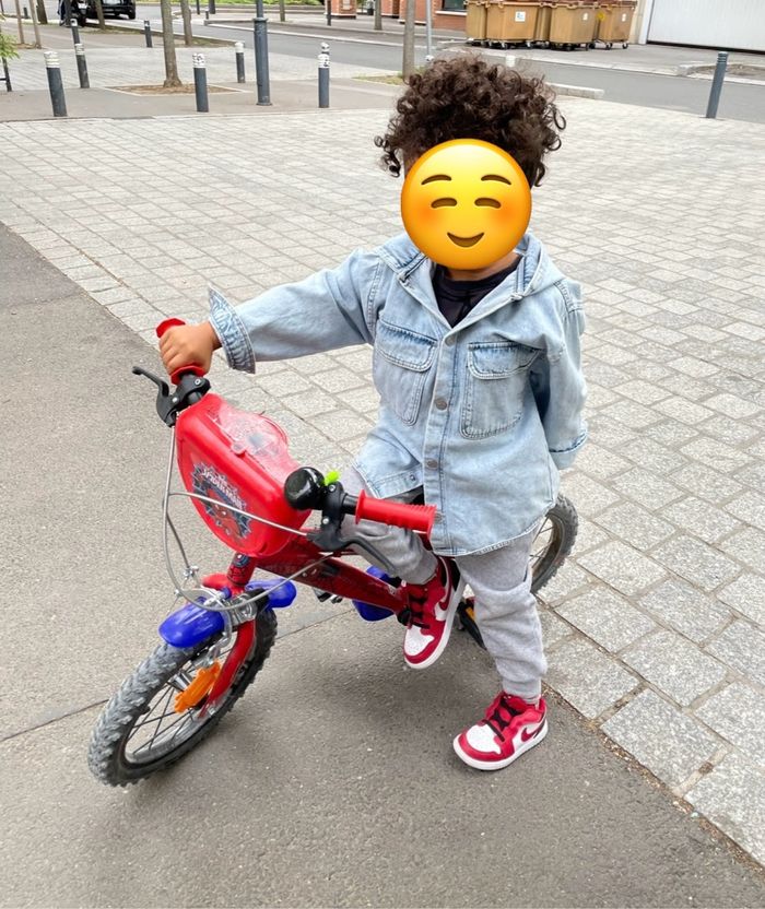 Veste jeans Zara 4/5 ans 11O cm - photo numéro 6