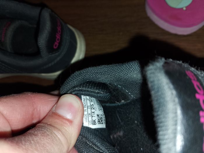 Basket adidas et sandalette p.25 - photo numéro 6