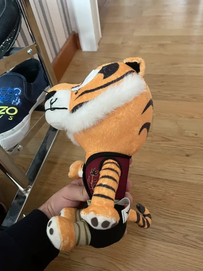 Peluche Tigre Kung-fu panda - photo numéro 2