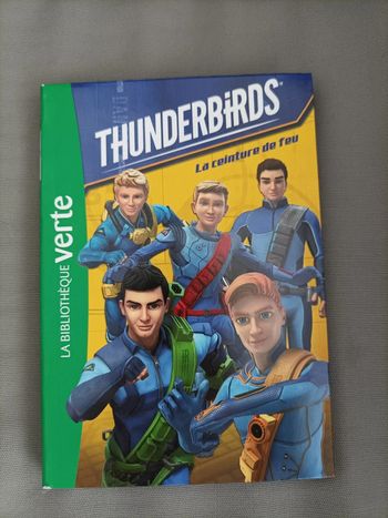 Livre Thunderbirds : la ceinture de feu neuf