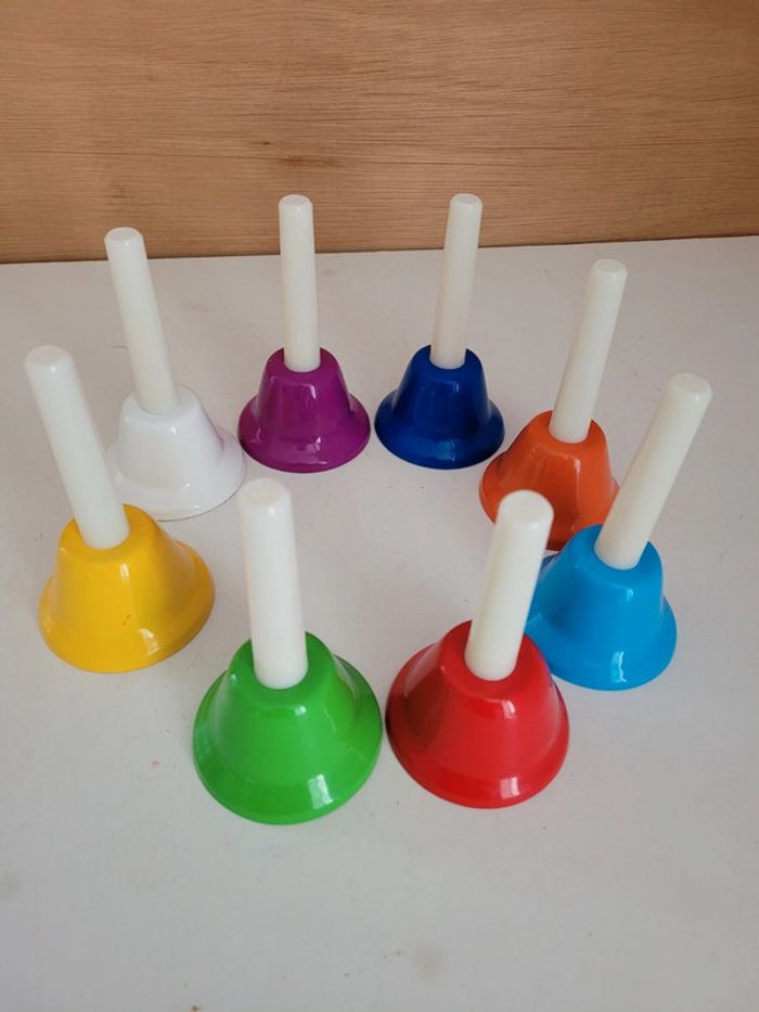 8 cloches musicales activité Montessori - photo numéro 3